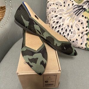 Gently worn Cammo Rothy’s Points
